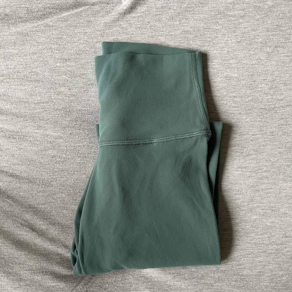 Aritzia TNA Butter Leggings
